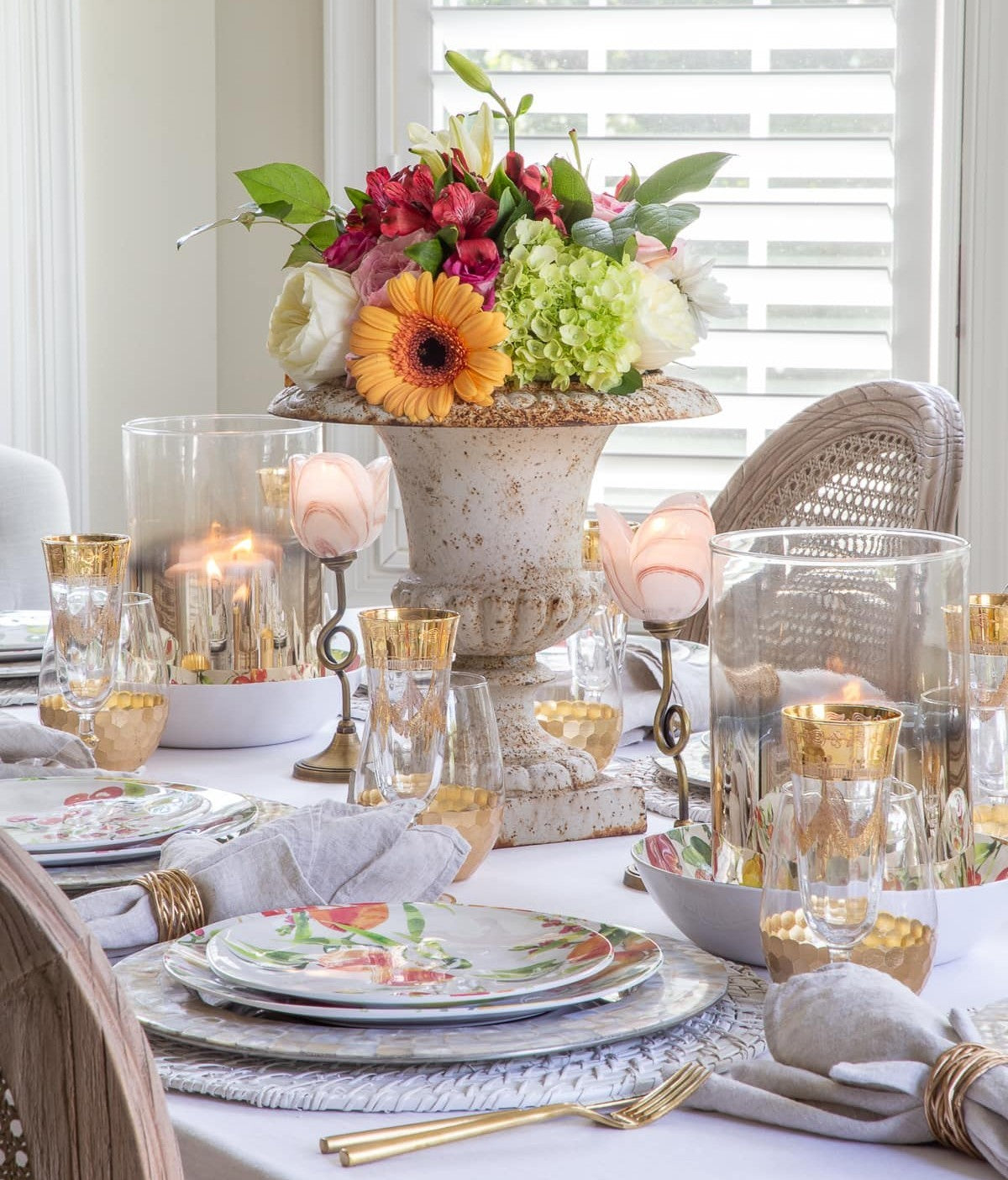 Spring fresh designs for your Easter table.
